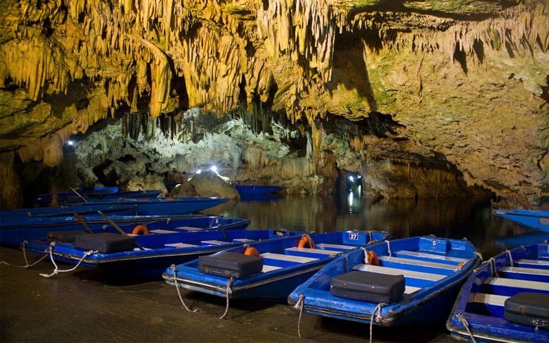 Diros cave or Vlichada cave1 splendid greece tours